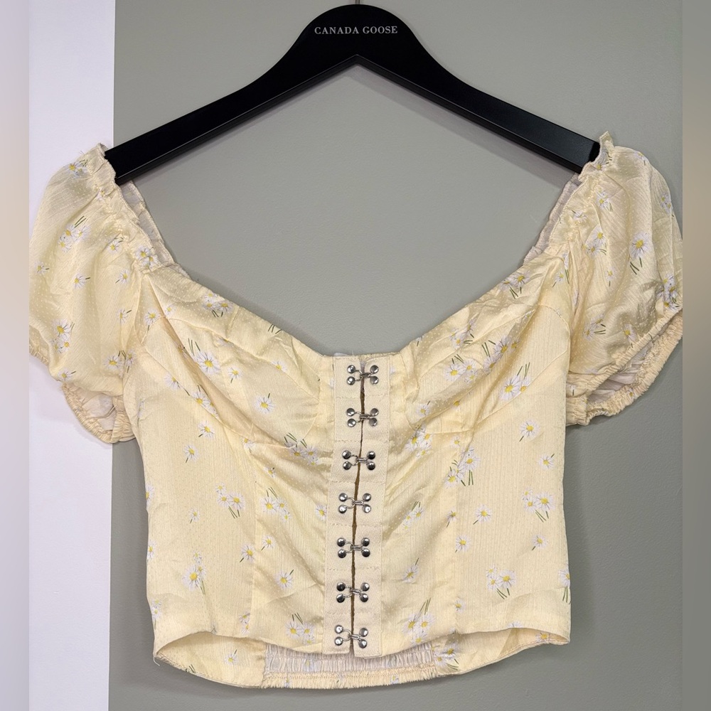 Princess Polly butter yellow women’s blouse